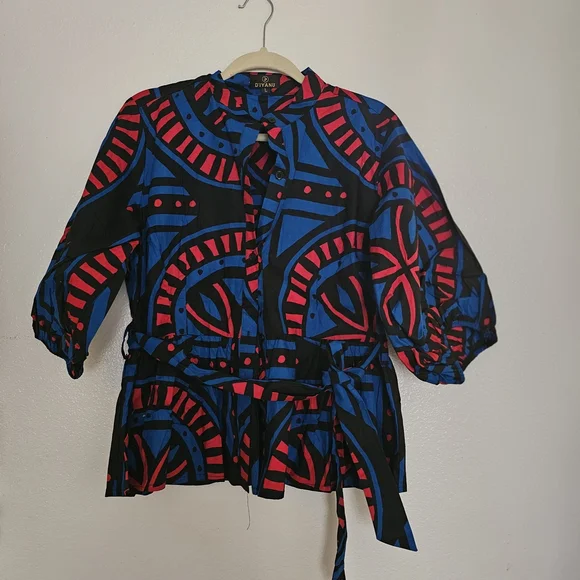 Vibrant African Print Women's Blouse with Geometric Patterns - Picture 2 of 4